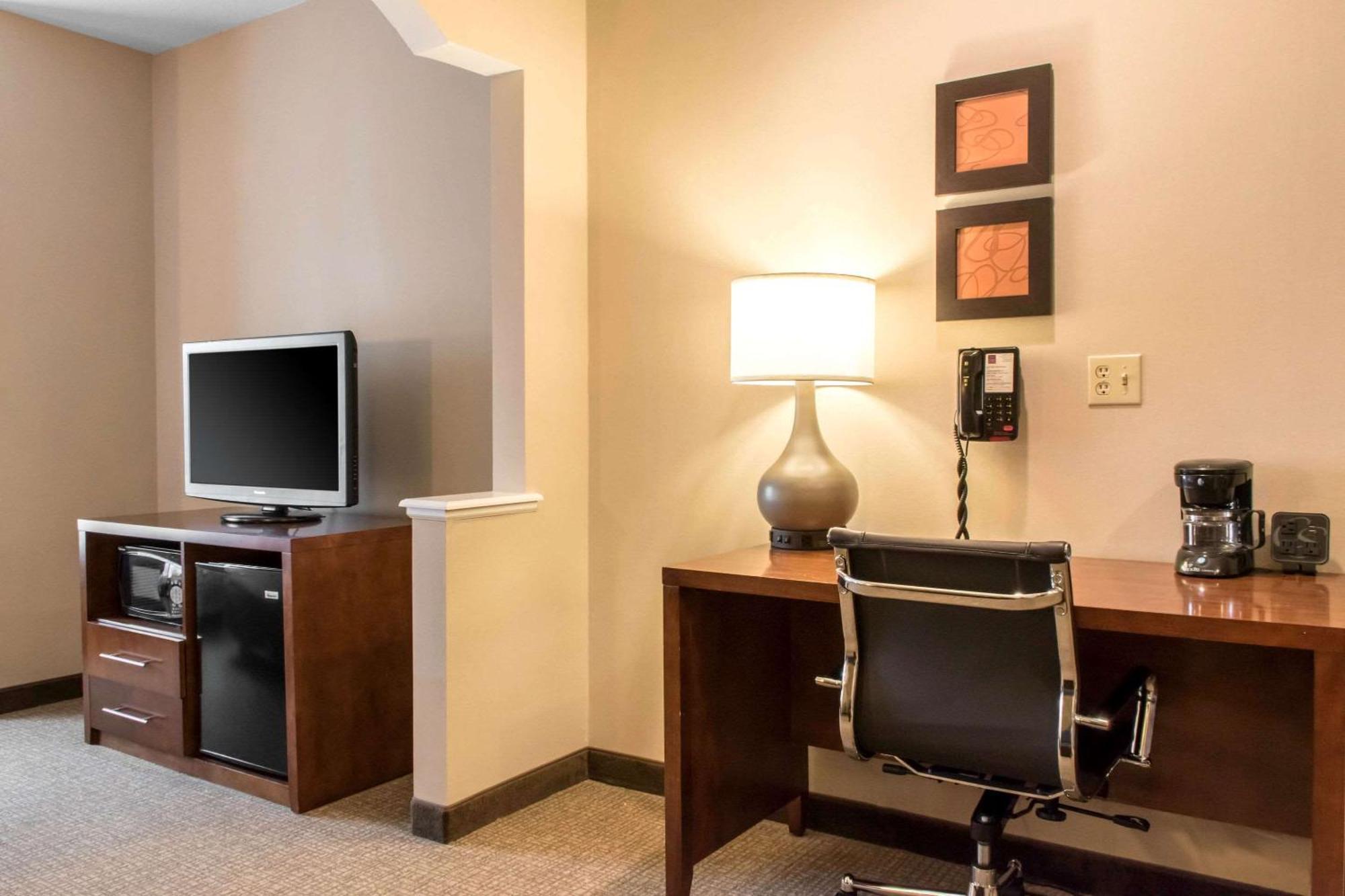 Comfort Suites Scranton Near Montage Mountain Eksteriør billede